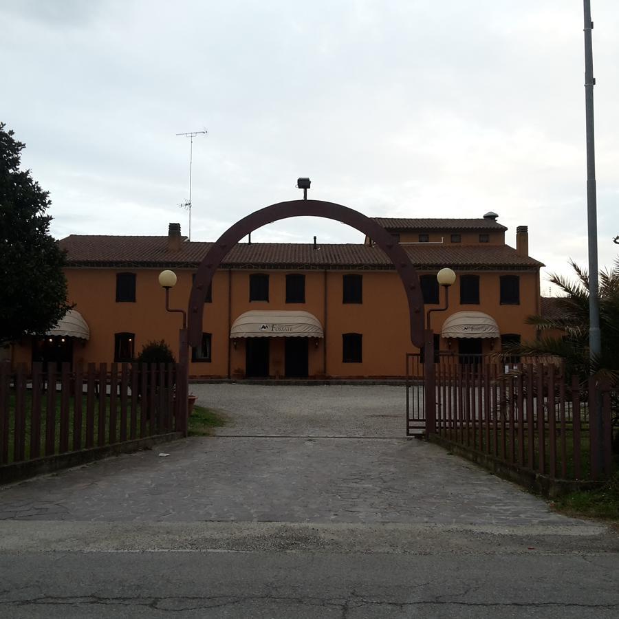 Hotel Antico Casale Le Fossate à Giove Extérieur photo