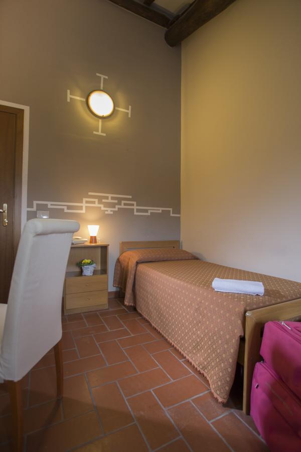 Hotel Antico Casale Le Fossate à Giove Extérieur photo